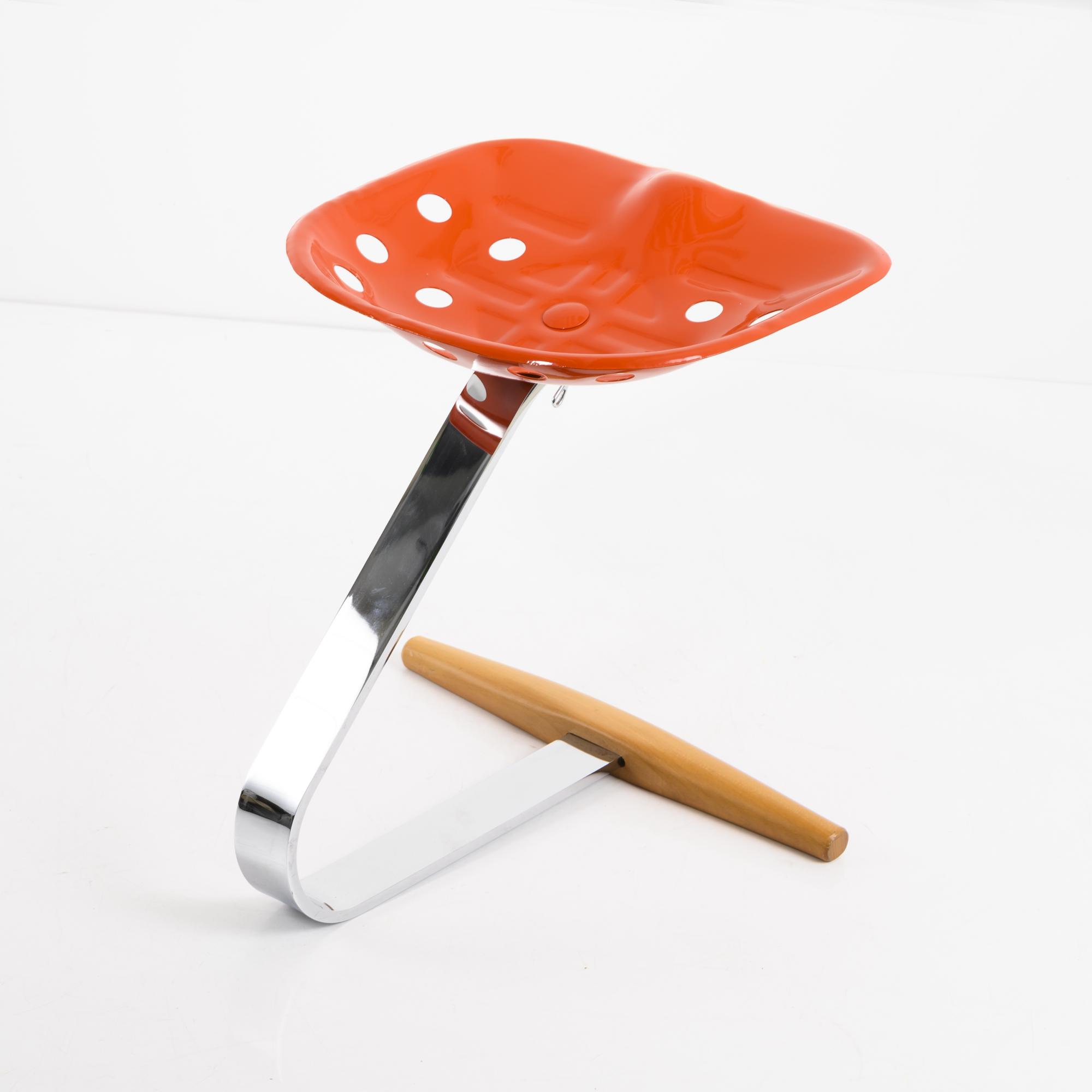 Mezzadro Stool - view 1
