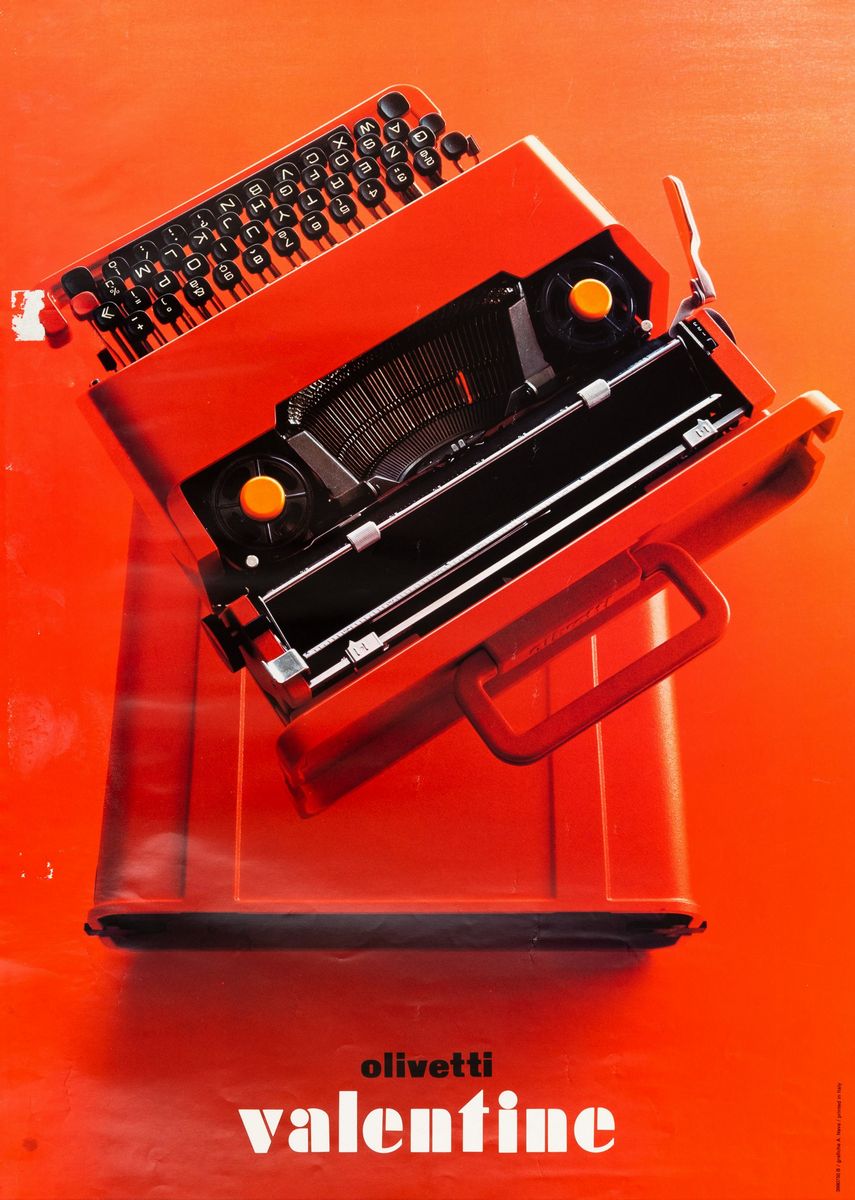 Valentine Typewriter - view 4