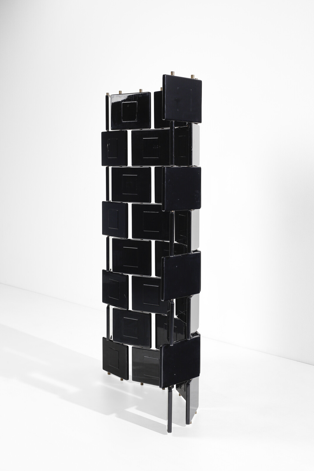 Brick Screen by Eileen Gray - view 2