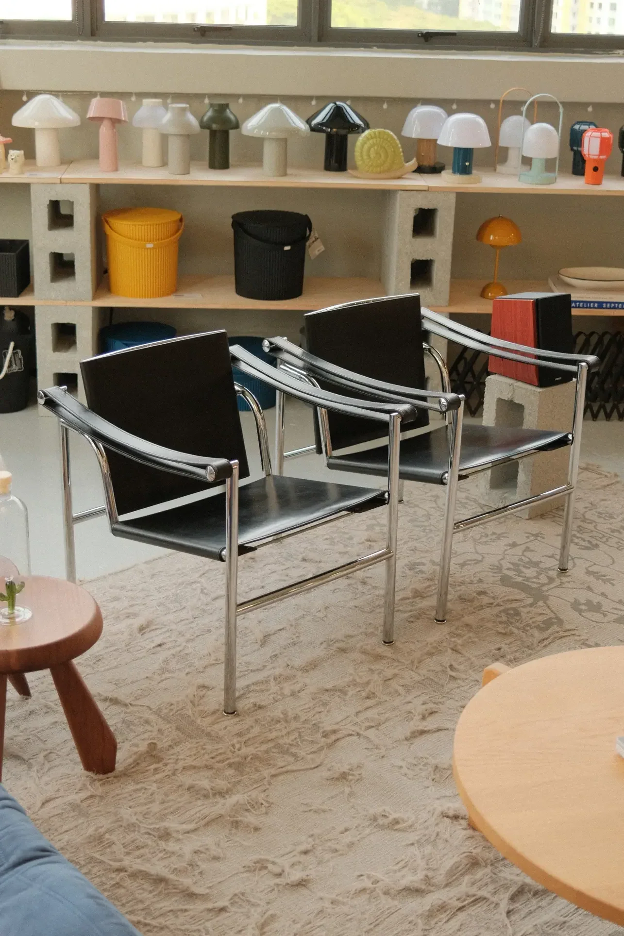 LC1 Chair - view 4