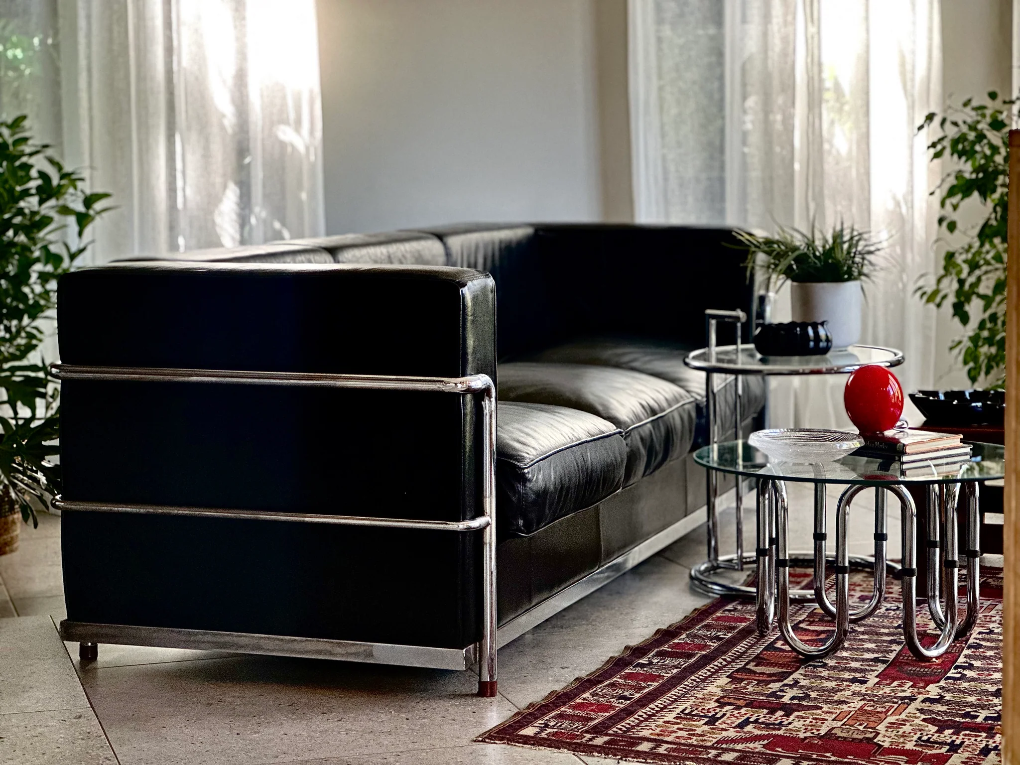 LC3 Sofa - view 4