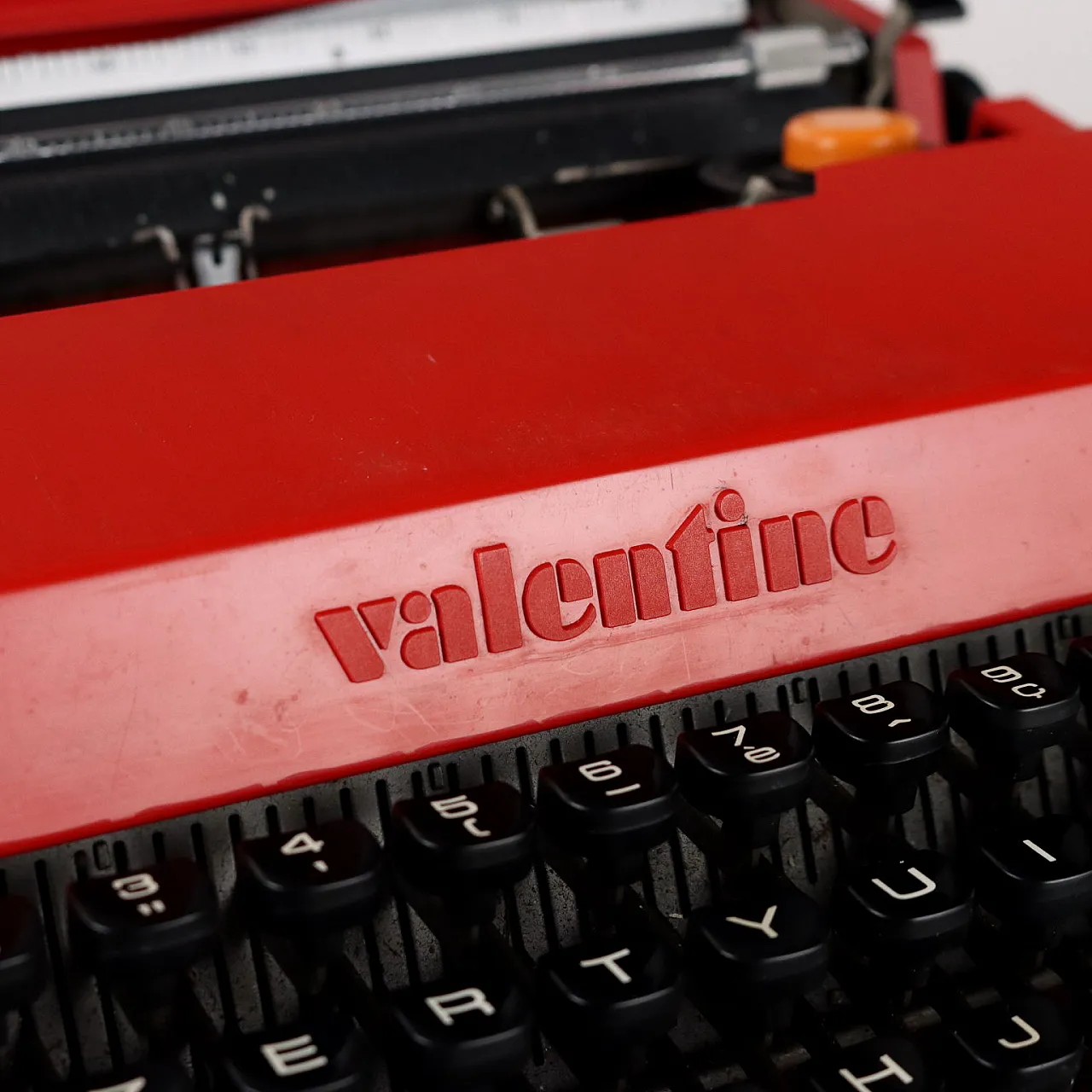 Valentine Typewriter - view 2