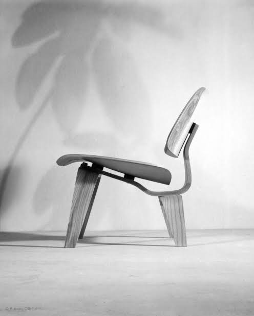 LCW Chair by Charles and Ray Eames - view 3